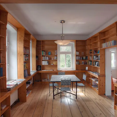 Burg Schoena - In A National Park 3*