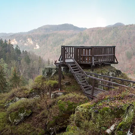Hotel Burg Schoena - In A National Park 3*