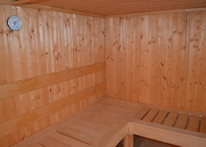 Burg Schoena - In A National Park 3*