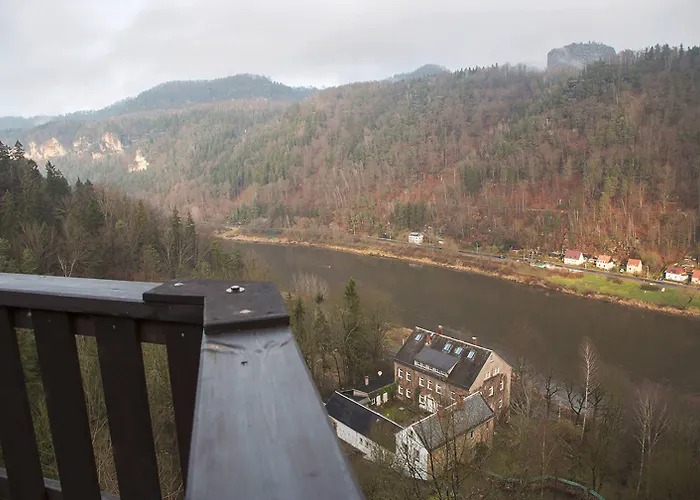 מלון Burg Schoena - In A National Park